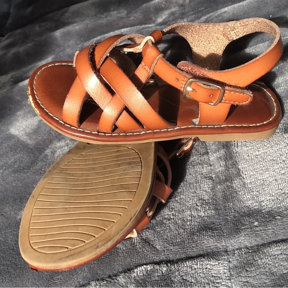 Little girls size 9 sandals